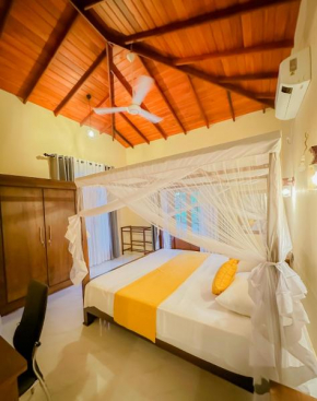Solace Inn RESIDENCE - 5 Min Walk to Beach
